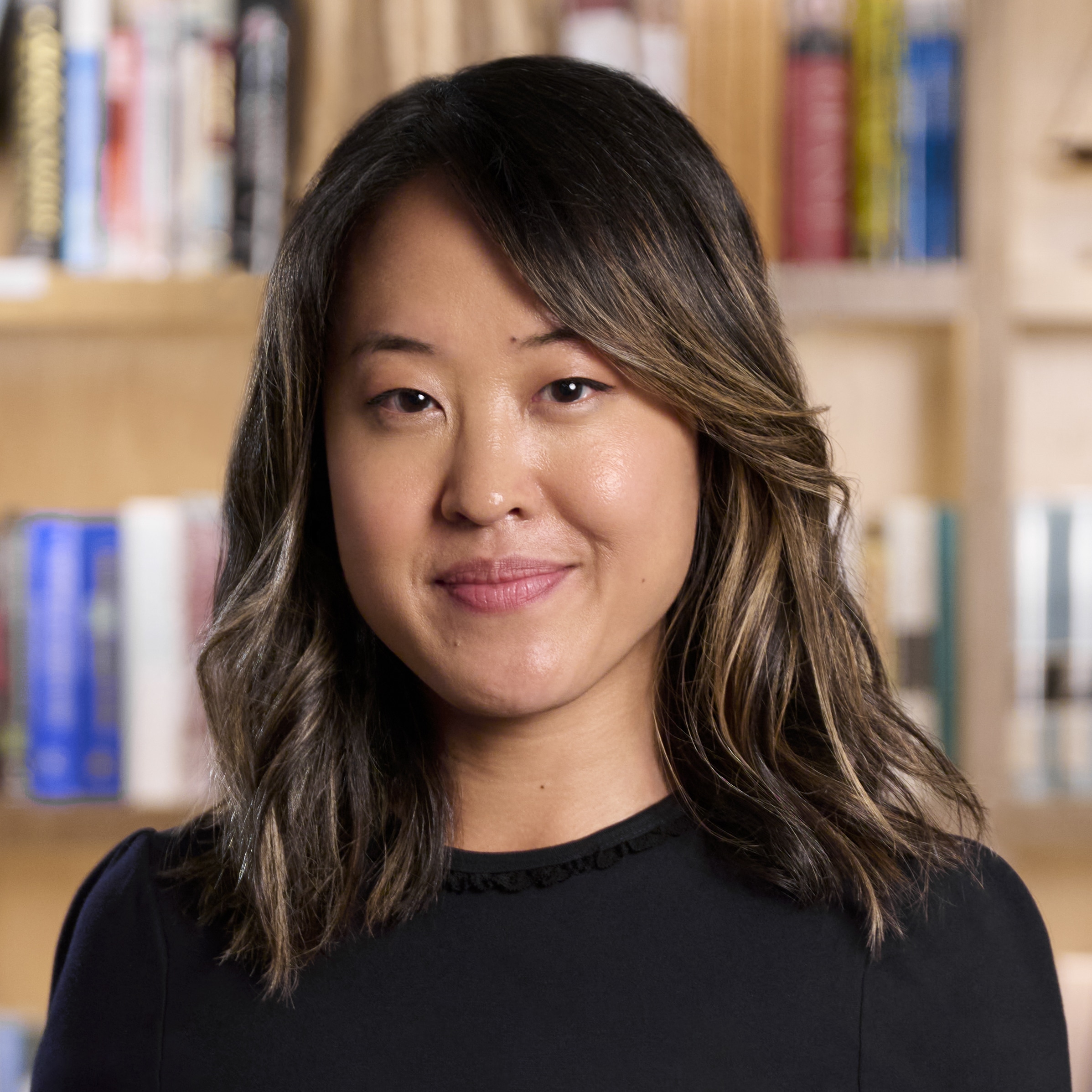 Binna Kim headshot.