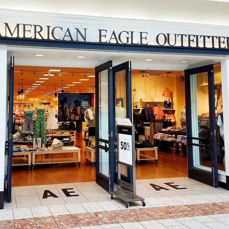 American,Eagle,Outfitters,Store,In,Shopping,Mall,,Manassas,,Va,,Usa, American Eagle storefront.